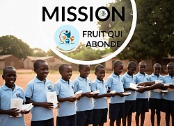 Les copies des Bibles-enfants leurs ont été distribuées gratuitement